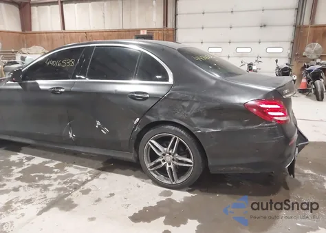 2017 Mercedes-Benz E 300 4Matic из США, поврежденный, VIN WDDZF4KB9HA099800